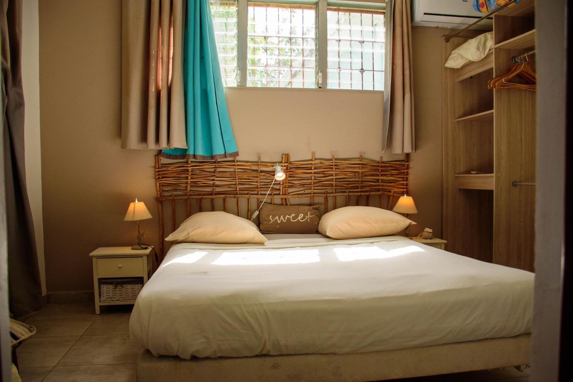 Eden Sea Villa ปวงต์-นัวร์ ภายนอก รูปภาพ