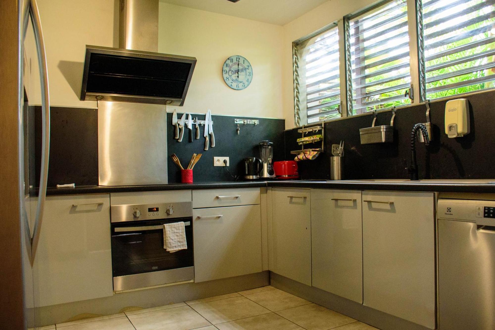 Eden Sea Villa ปวงต์-นัวร์ ภายนอก รูปภาพ